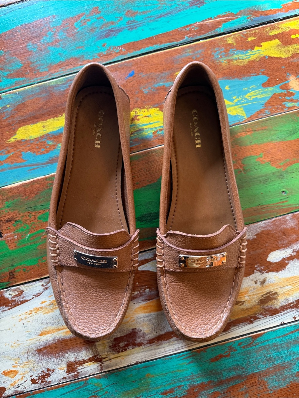 Coach Tan Leather Women’s Fredrica Loafers with Gold Hardware Size 7 Saddle Tan - Picture 12 of 12